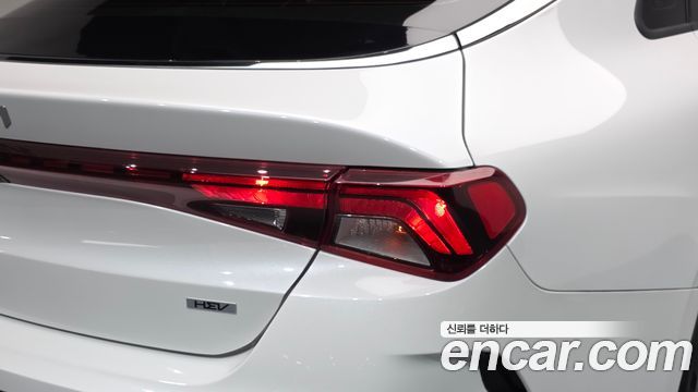Kia K5 2023 — photo 9
