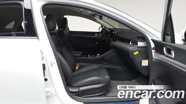 Kia K5 2023 — photo 16