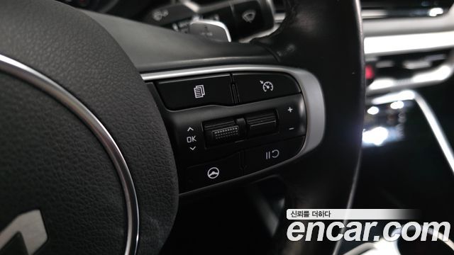 Kia K5 2023 — photo 27