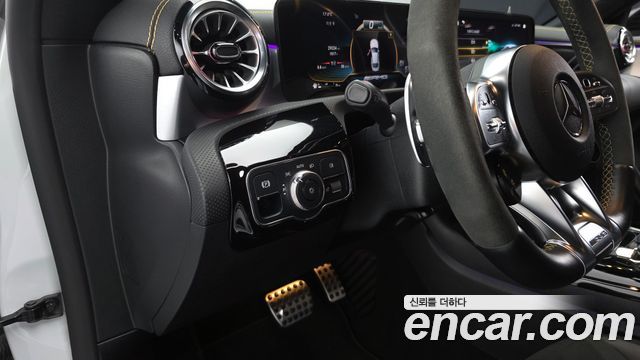 Mercedes-Benz CLA-Class 2021 — photo 19