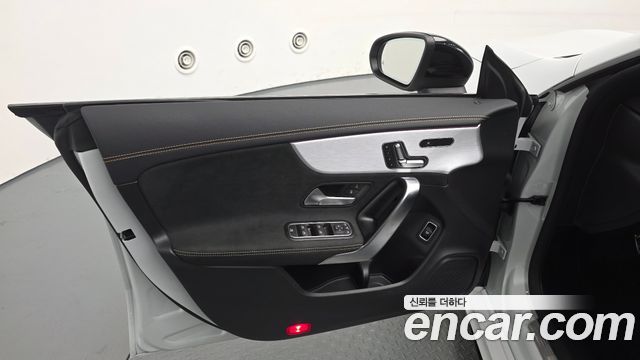 Mercedes-Benz CLA-Class 2021 — photo 14