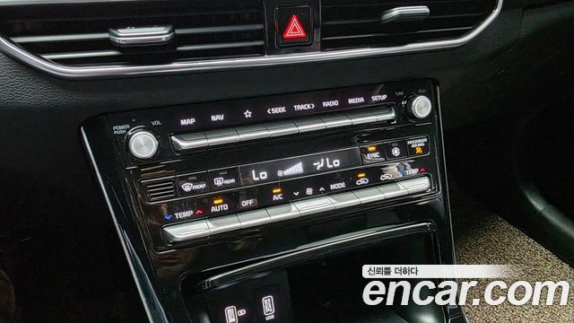 Kia K7 2020 — photo 32