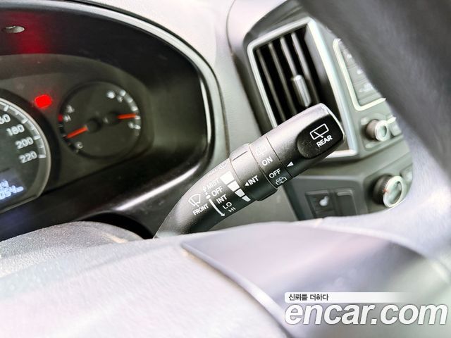 Hyundai Starex 2016 — photo 8