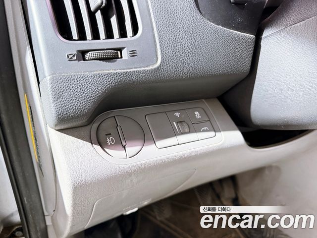 Hyundai Starex 2016 — photo 10