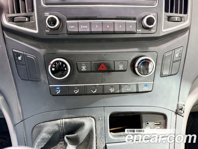 Hyundai Starex 2016 — photo 14