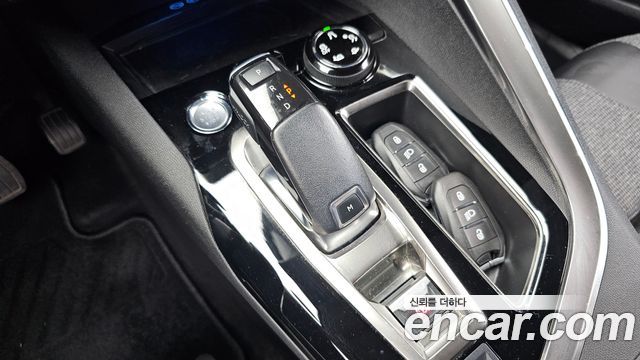Peugeot 3008 2021 — photo 9