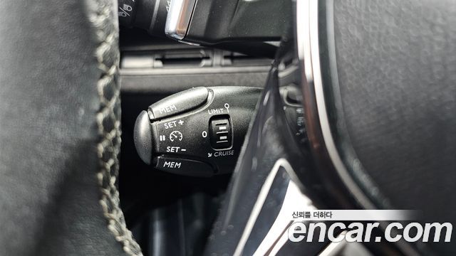 Peugeot 3008 2021 — photo 17