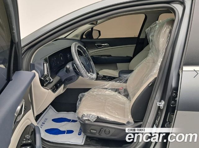Kia Sportage 2023 — photo 11