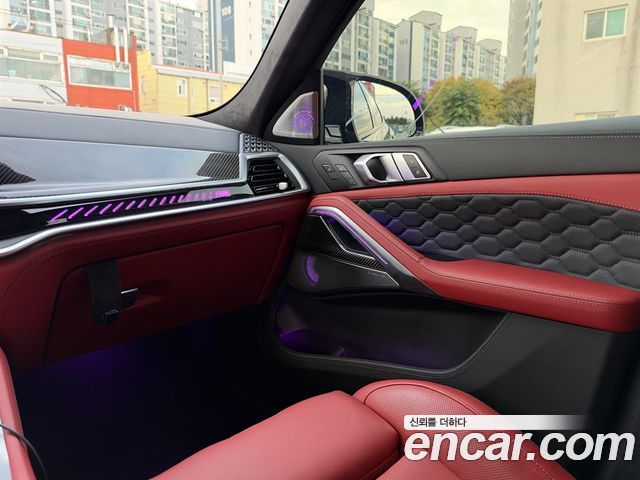 BMW X6M 2024 — photo 10