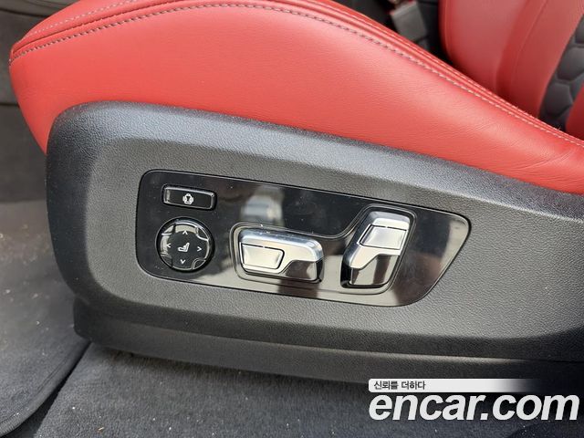 BMW X6M 2024 — photo 13