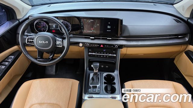Kia Canival 2023 — photo 10