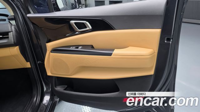 Kia Canival 2023 — photo 14