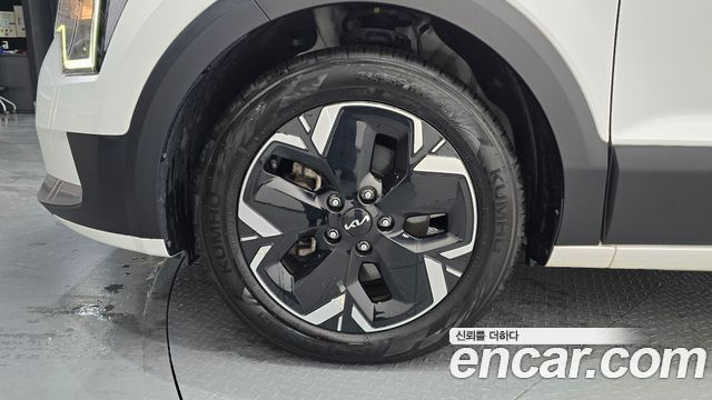 Kia Niro 2023 — photo 5
