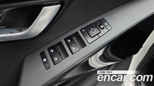 Kia Niro 2023 — photo 27