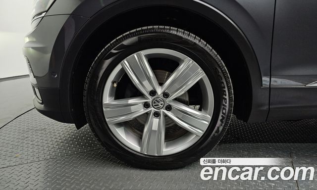 Volkswagen Tiguan 2020 — photo 5