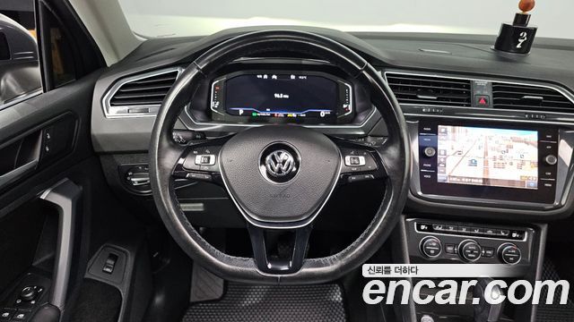 Volkswagen Tiguan 2020 — photo 19