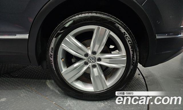 Volkswagen Tiguan 2020 — photo 7