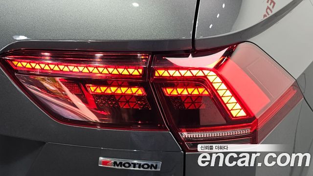 Volkswagen Tiguan 2020 — photo 9
