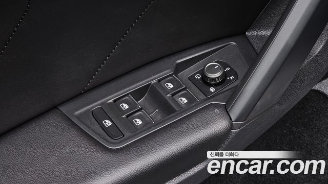 Volkswagen Tiguan 2020 — photo 29
