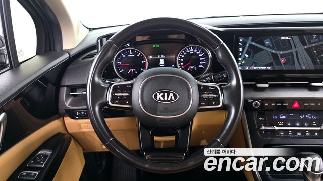 Kia Canival 2021 — photo 12