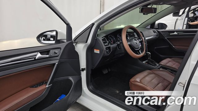 Volkswagen Golf 2015 — photo 10