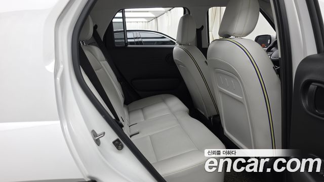 Hyundai Casper 2022 — photo 18