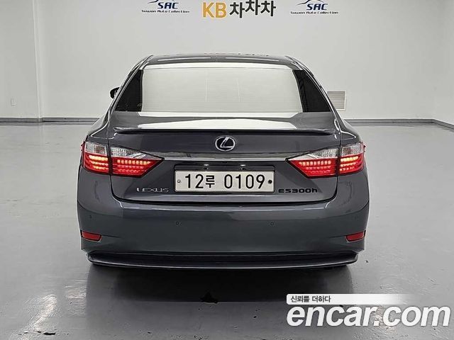 Lexus ES 2014 — photo 4