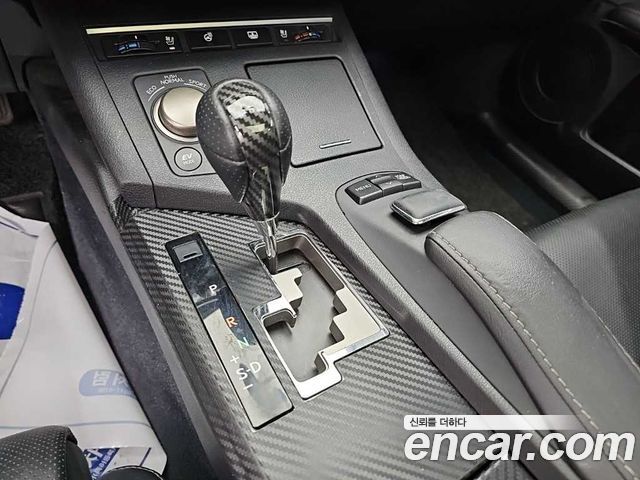 Lexus ES 2014 — photo 15