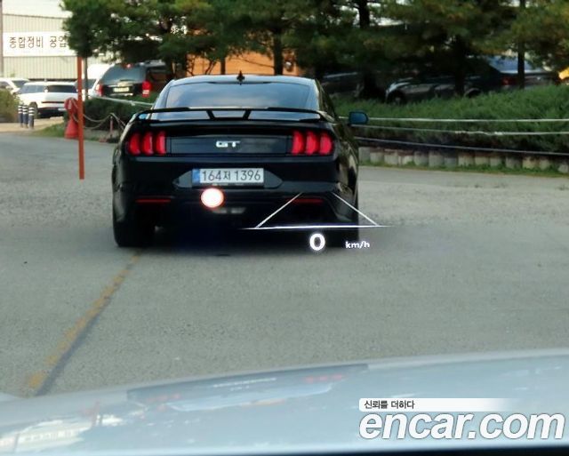 Genesis GV70 2025 — photo 8
