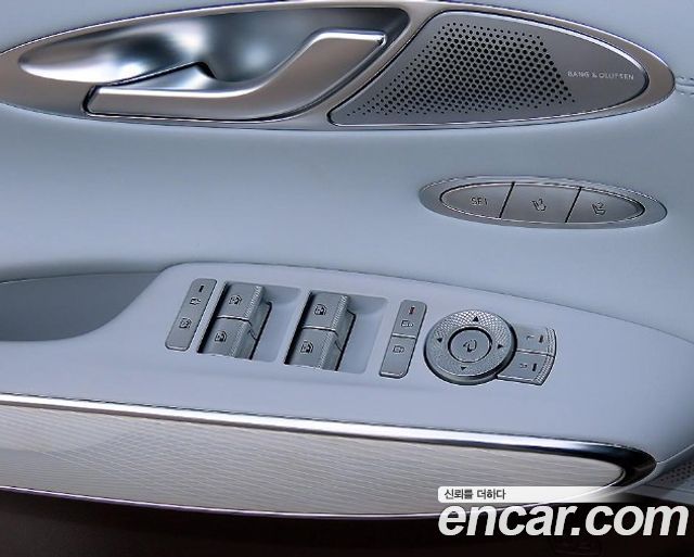 Genesis GV70 2025 — photo 17