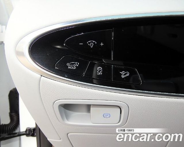 Genesis GV70 2025 — photo 18