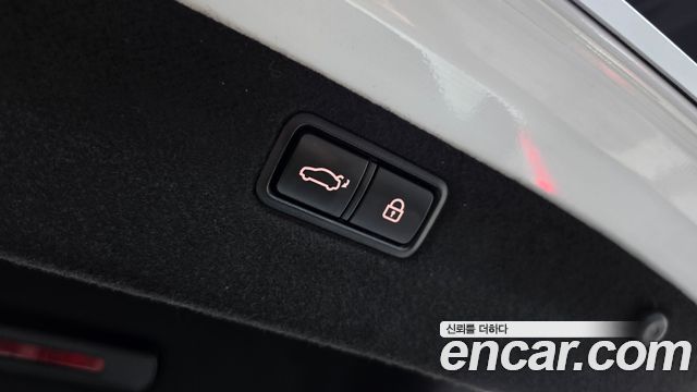 Genesis G80 2018 — photo 16