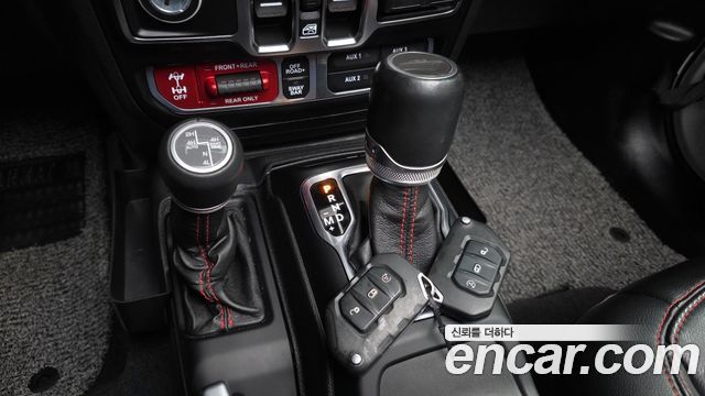 Jeep Gladiator 2022 — photo 9