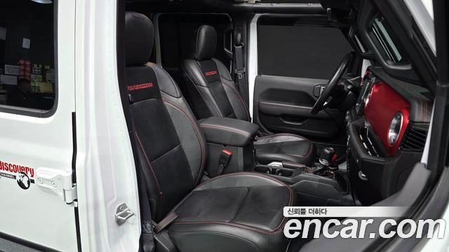Jeep Gladiator 2022 — photo 11