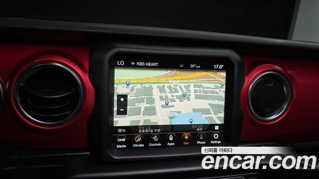 Jeep Gladiator 2022 — photo 14