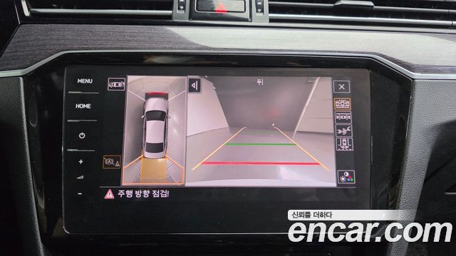 Volkswagen Passat 2021 — photo 15