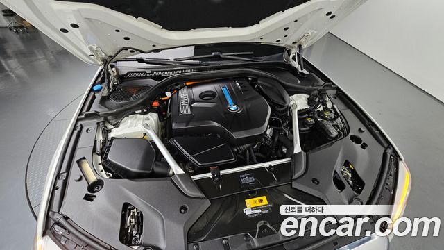 BMW 5-Series 2020 — photo 6