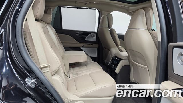 Lincoln Aviator 2021 — photo 17