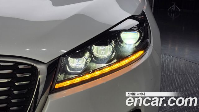 Kia Sorento 2019 — photo 8