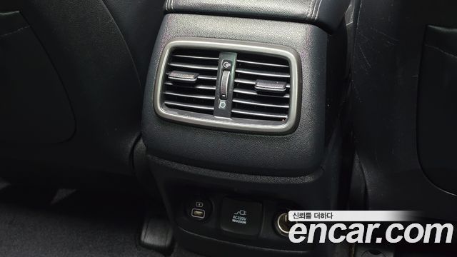 Kia Sorento 2019 — photo 27