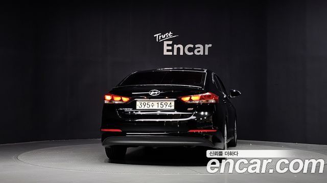 Hyundai AVANTE 2017 — photo 4