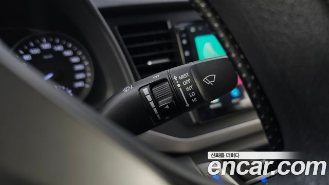 Hyundai AVANTE 2017 — photo 30