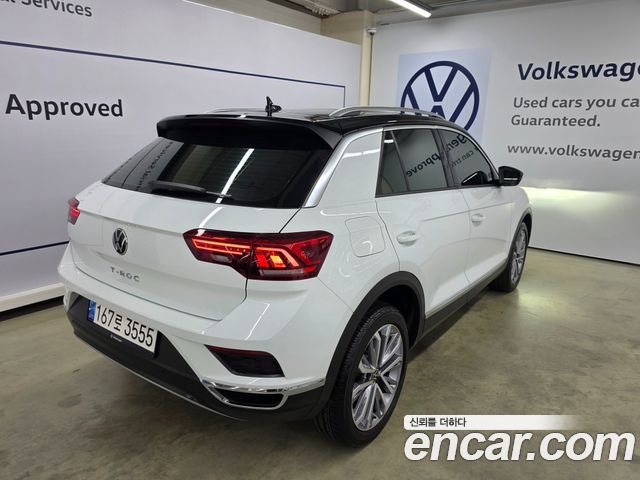 Volkswagen T-Roc 2022 — photo 2