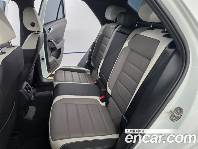 Volkswagen T-Roc 2022 — photo 10