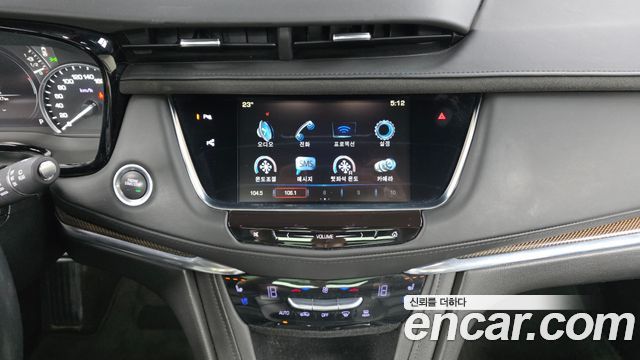 Cadillac XT5 2019 — photo 19