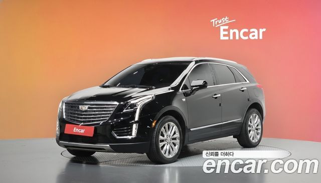 Cadillac XT5 2019 — photo 1