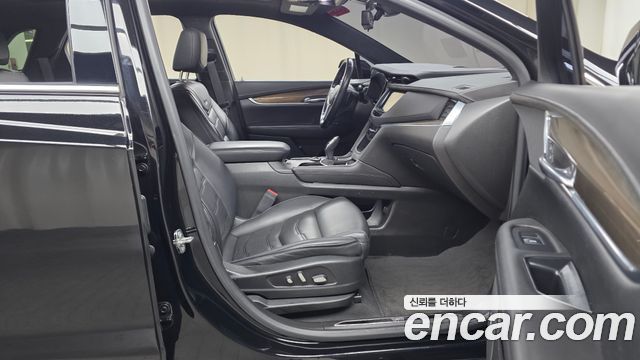 Cadillac XT5 2019 — photo 16