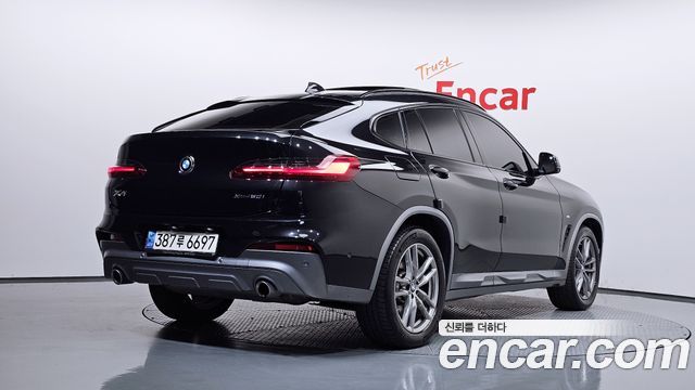 BMW X4 2021 — photo 2