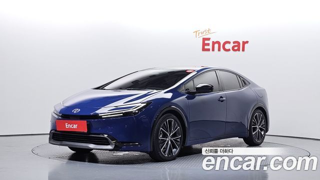 Toyota Prius 2024 — photo 1