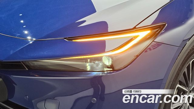 Toyota Prius 2024 — photo 8